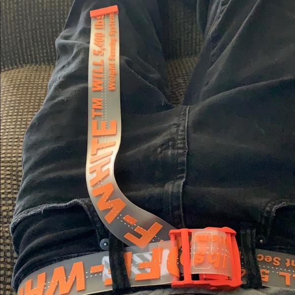 Off white belt - Picture 4 of 8